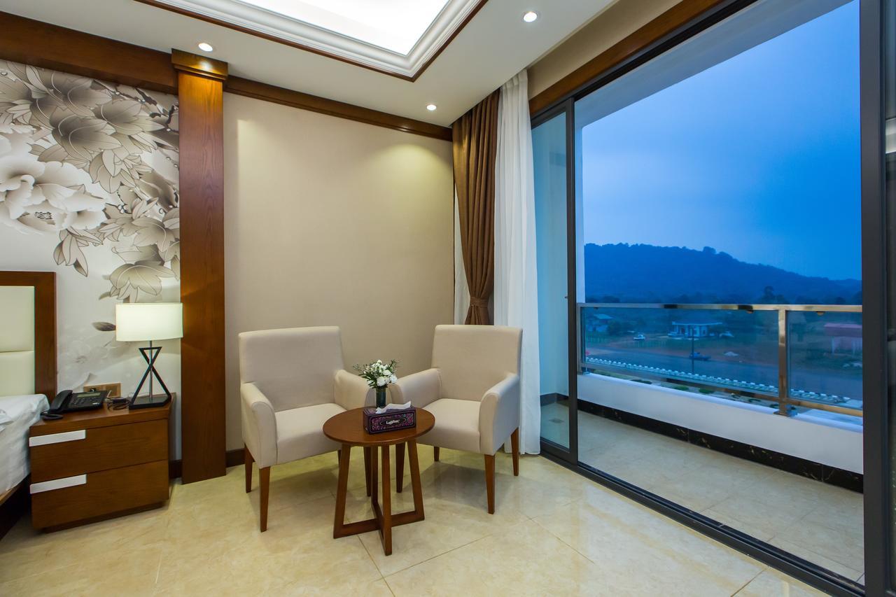 Paksong Danngarm Hotel Exterior photo